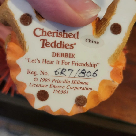 CHERISHED TEDDIE DEBBIE LET'S HEAR IT FOR FRIENDSHIP Cheerleader New - Picture 11 of 12
